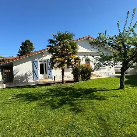 Maison A Lourdes, Avec Jardin Holiday home Lourdes