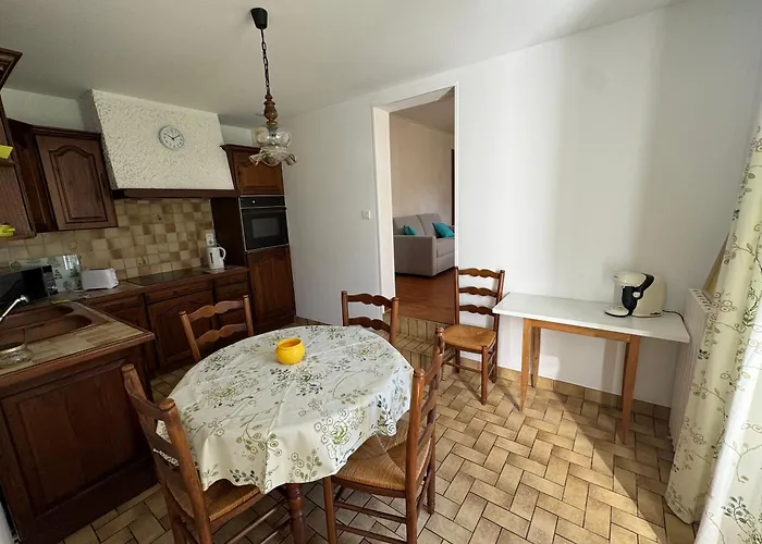 Maison à Lourdes, Avec Jardin Hébergement de vacances *